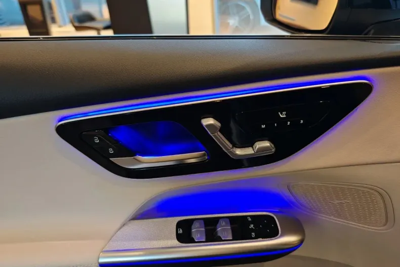 Mercedes-Benz GLC din 2025 cu 5 km - oferta MER170091 - foto 18