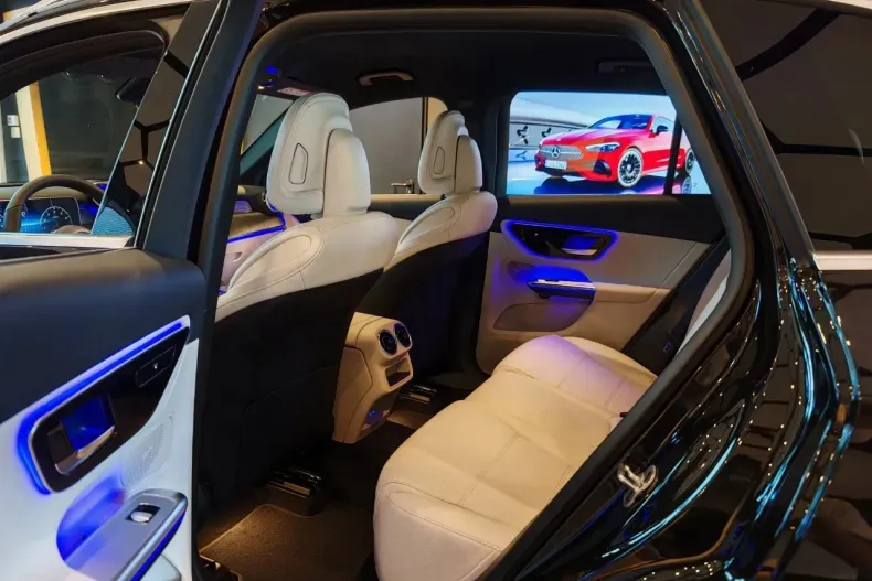 Mercedes-Benz GLC din 2025 cu 5 km - oferta MER170091 - foto 19