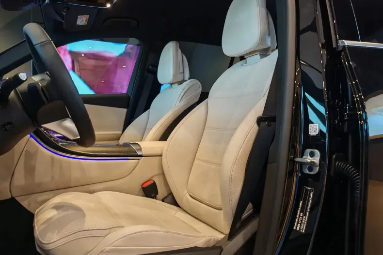 Mercedes-Benz GLC din 2025 cu 3.500 km - oferta MER170093 - foto 12