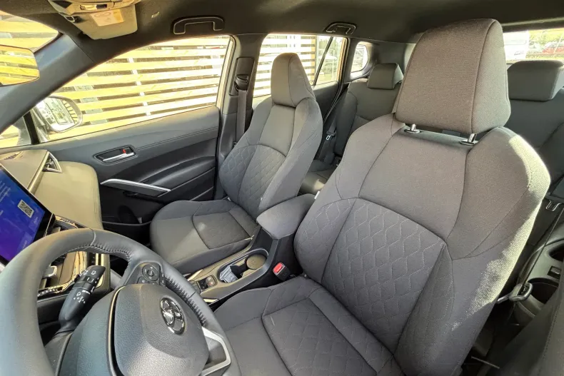 Toyota Corolla Cross din 2024 cu 300 km - oferta TOY170094 - foto 23