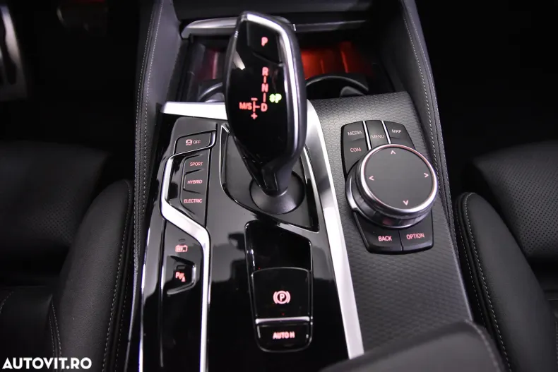 BMW Seria 5 din 2022 cu 143.524 km - oferta BMW170103 - foto 17