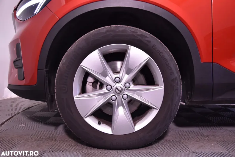 Volvo XC40 din 2024 cu 36.074 km - oferta VOL170113 - foto 13