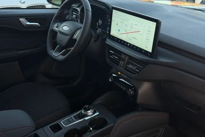 Ford Kuga din 2025 cu 1 km - oferta FOR170153 - foto 10