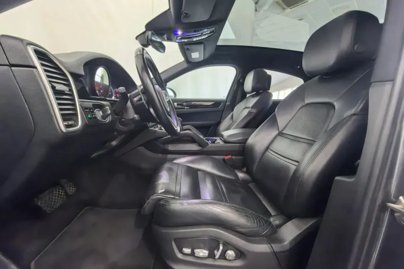 Porsche Cayenne din 2020 cu 148.171 km - oferta POR170155 - foto 12