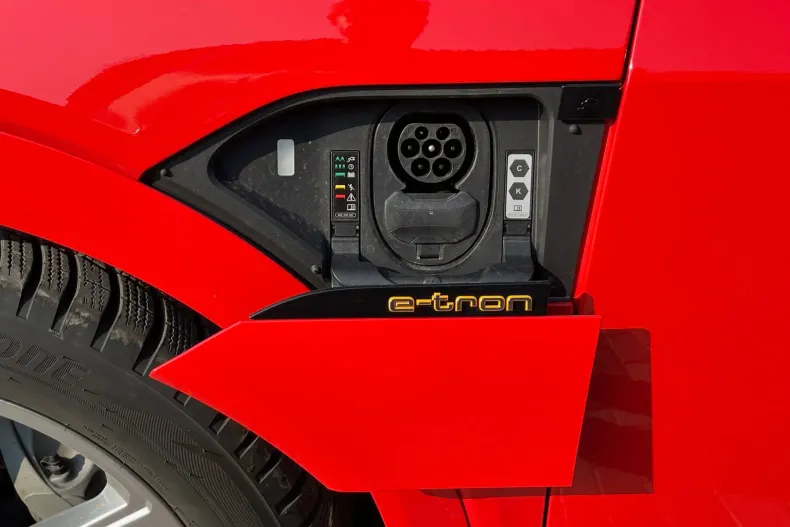 Audi e-tron din 2022 cu 31.265 km - oferta AUD170157 - foto 21