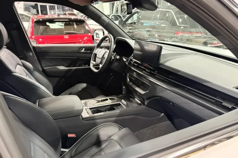 KG Mobility Rexton din 2025 cu 1 km - oferta KGM170168 - foto 10