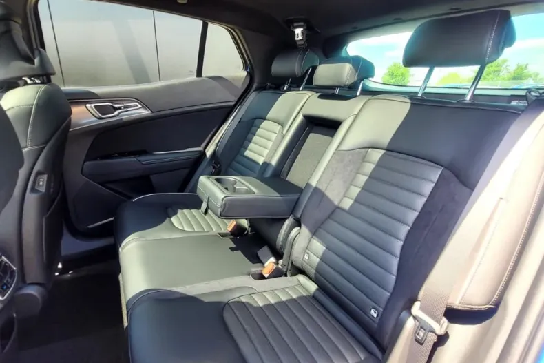 Kia Sportage din 2025 cu 1.000 km - oferta KIA170177 - foto 19