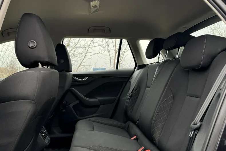 Skoda Kamiq din 2023 cu 101.430 km - oferta SKO170180 - foto 19