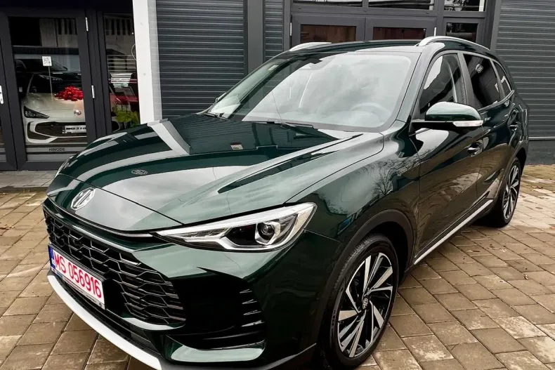 MG ZS HEV din 2025 cu 10 km - oferta MG0170182 - foto 1