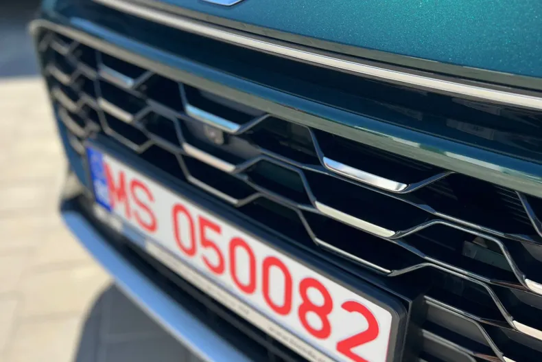 MG ZS HEV din 2025 cu 10 km - oferta MG0170182 - foto 4