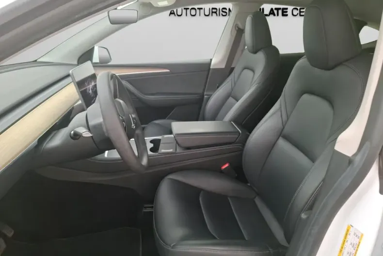 Tesla Model Y din 2022 cu 23.175 km - oferta TES170192 - foto 6