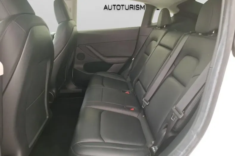 Tesla Model Y din 2022 cu 23.175 km - oferta TES170192 - foto 7