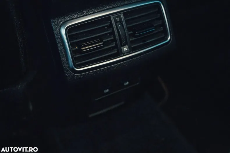 Renault Megane din 2023 cu 70.798 km - oferta REN170206 - foto 16