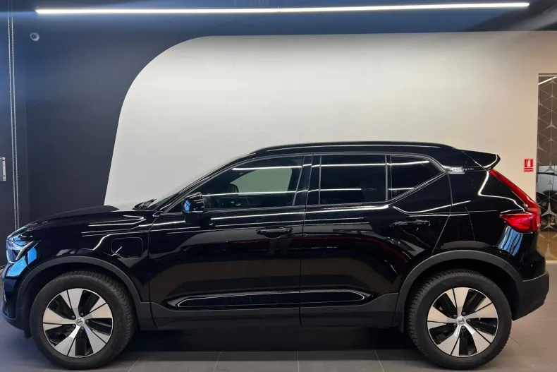 Volvo XC40 din 2023 cu 91.400 km - oferta VOL170209 - foto 2