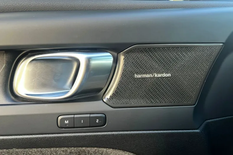 Volvo XC40 din 2023 cu 91.400 km - oferta VOL170209 - foto 15