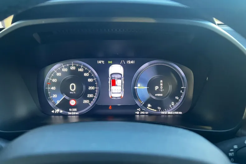 Volvo XC40 din 2023 cu 91.400 km - oferta VOL170209 - foto 16