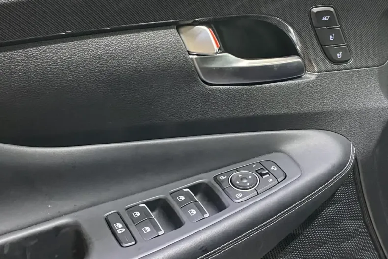 Hyundai SANTA FE din 2022 cu 42.003 km - oferta HYU170215 - foto 12