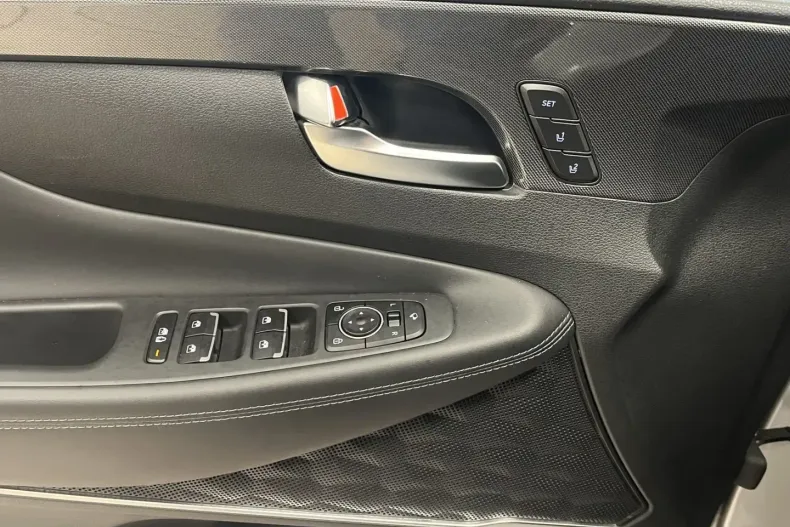 Hyundai SANTA FE din 2022 cu 58.583 km - oferta HYU170217 - foto 18