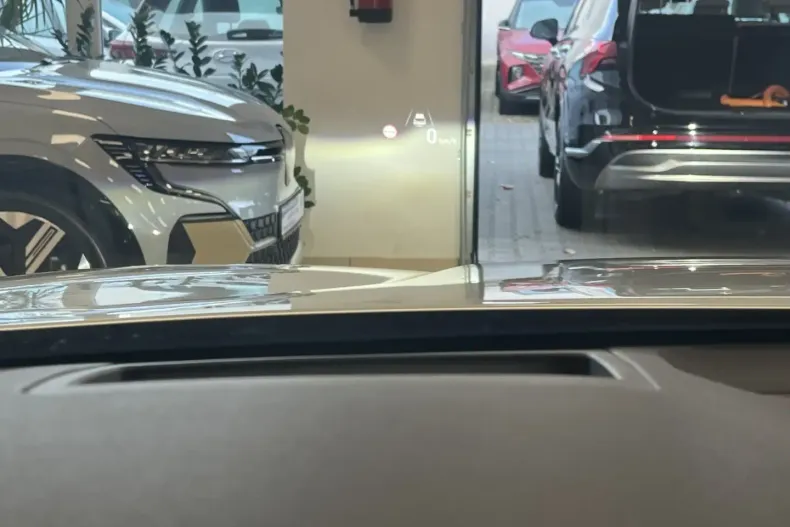 Hyundai SANTA FE din 2022 cu 58.583 km - oferta HYU170217 - foto 28