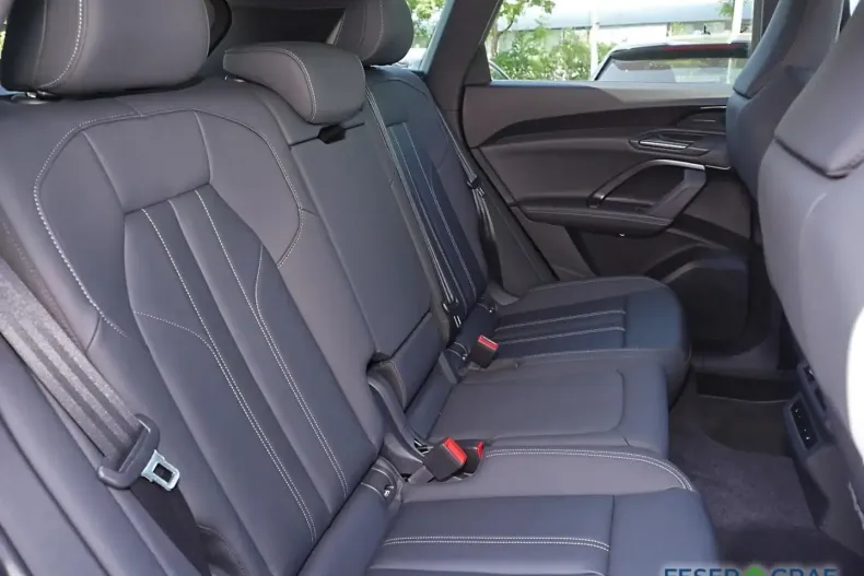 Audi Q5 din 2025 cu 11.150 km - oferta AUD170220 - foto 6