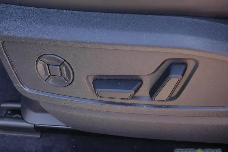 Audi Q5 din 2025 cu 11.150 km - oferta AUD170220 - foto 11