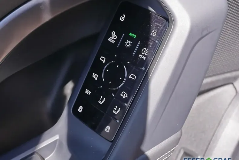 Audi Q5 din 2025 cu 11.150 km - oferta AUD170220 - foto 12