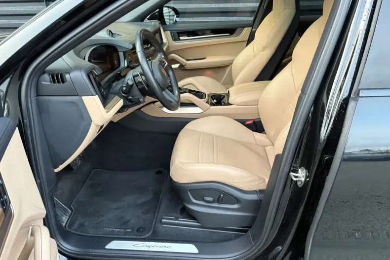 Porsche Cayenne din 2024 cu 28.700 km - oferta POR170222 - foto 12