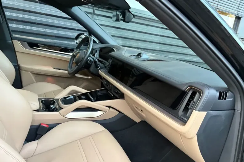 Porsche Cayenne din 2024 cu 28.700 km - oferta POR170222 - foto 23