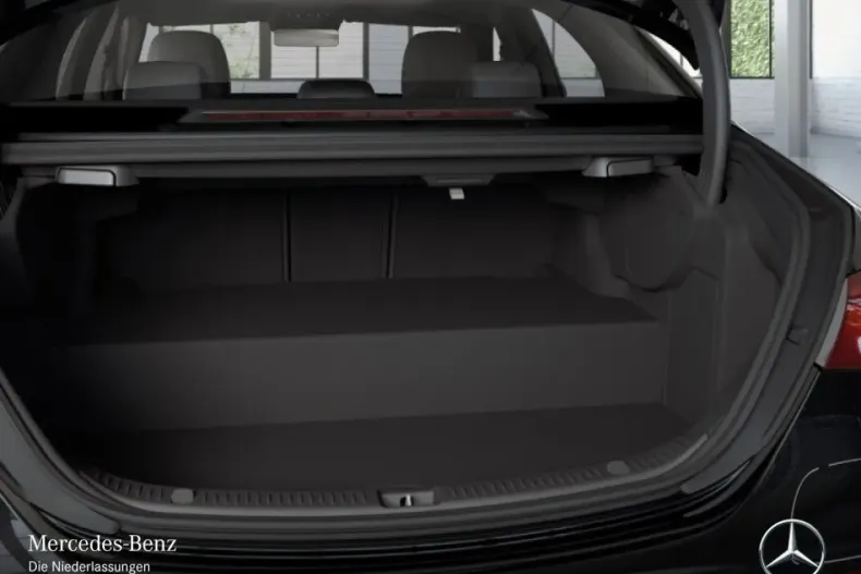 Mercedes-Benz E 300 din 2023 cu 13.679 km - oferta MER170225 - foto 7