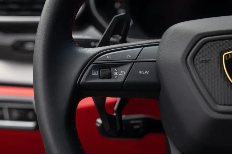 Lamborghini Urus din 2025 cu 6.500 km - oferta LAM170228 - foto 18