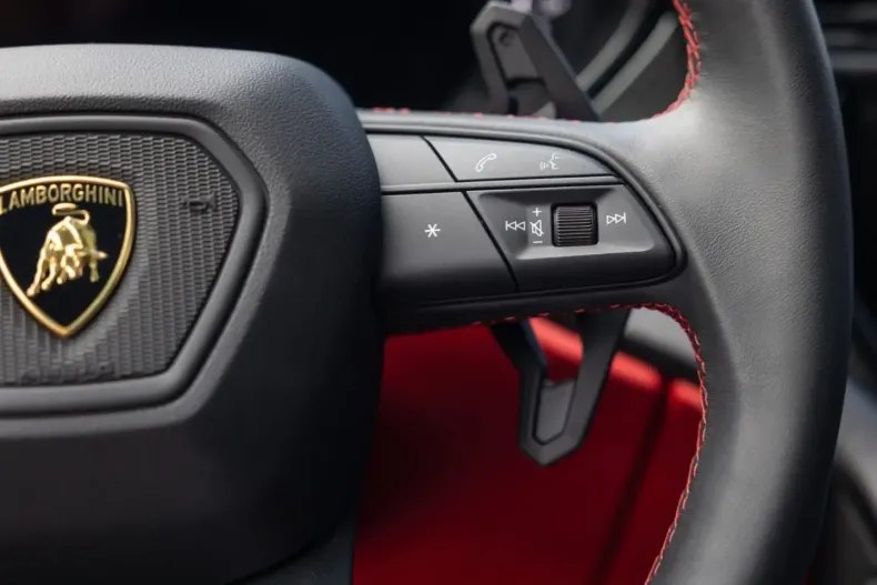 Lamborghini Urus din 2025 cu 6.500 km - oferta LAM170228 - foto 24