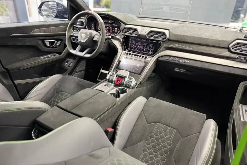 Lamborghini Urus din 2024 cu 18.888 km - oferta LAM170231 - foto 16