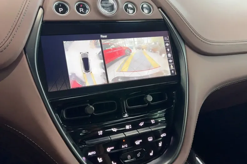 Aston Martin DBX din 2023 cu 9.989 km - oferta AST170234 - foto 10