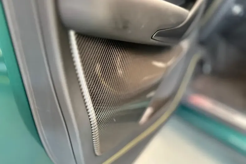 Aston Martin DBX din 2023 cu 10.550 km - oferta AST170235 - foto 16