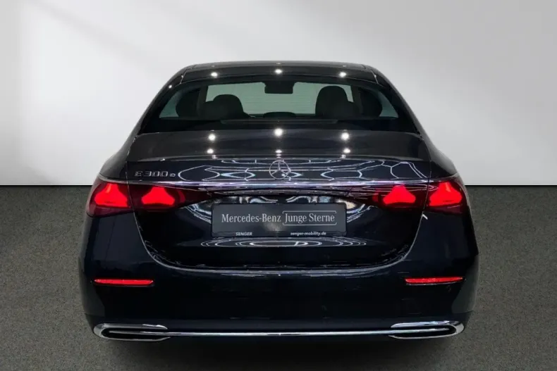 Mercedes-Benz E 300 din 2024 cu 8.041 km - oferta MER170239 - foto 5