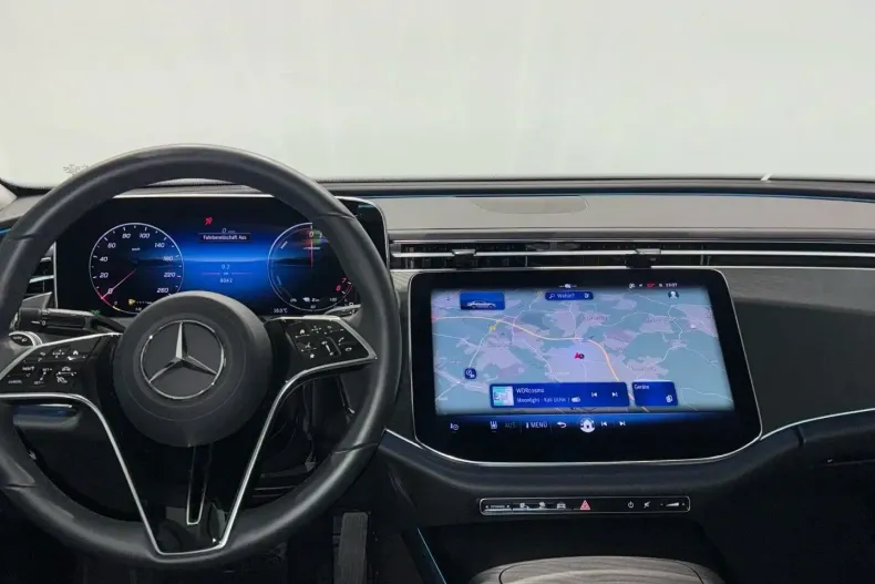 Mercedes-Benz E 300 din 2024 cu 8.041 km - oferta MER170239 - foto 7