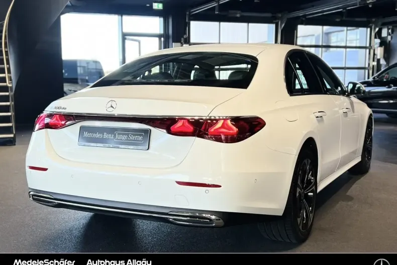 Mercedes-Benz E 300 din 2023 cu 14.155 km - oferta MER170240 - foto 12