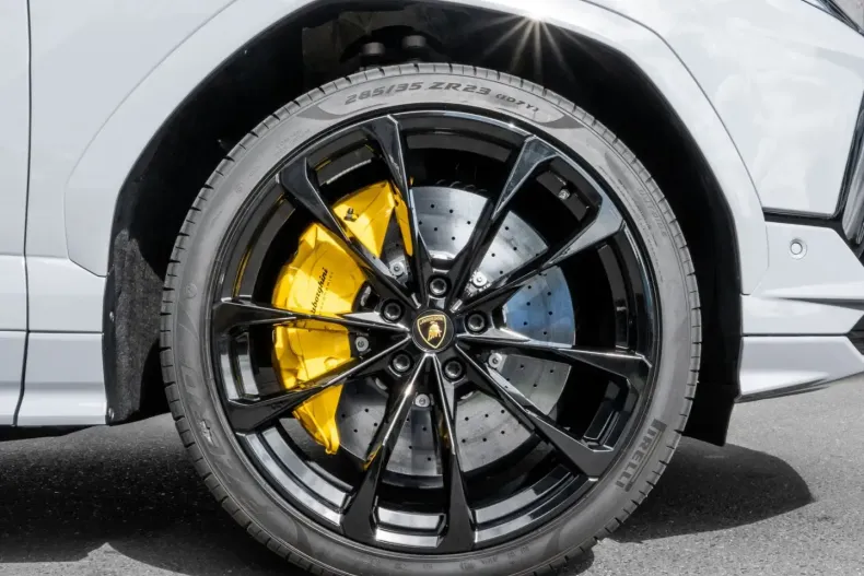 Lamborghini Urus din 2025 cu 7.280 km - oferta LAM170241 - foto 9