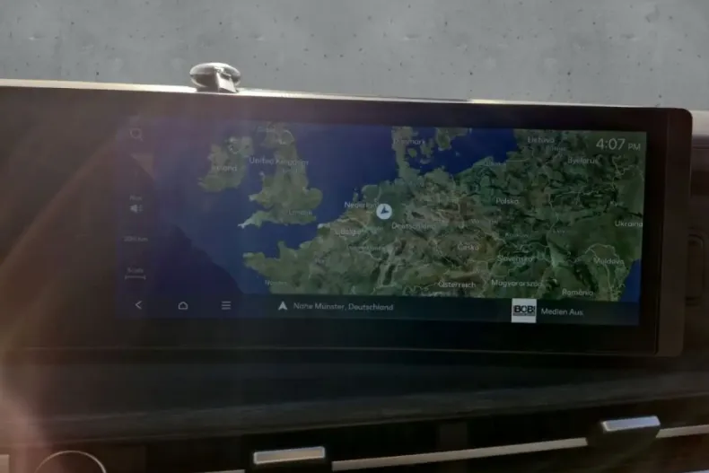 Hyundai SANTA FE din 2025 cu 12.365 km - oferta HYU170243 - foto 11