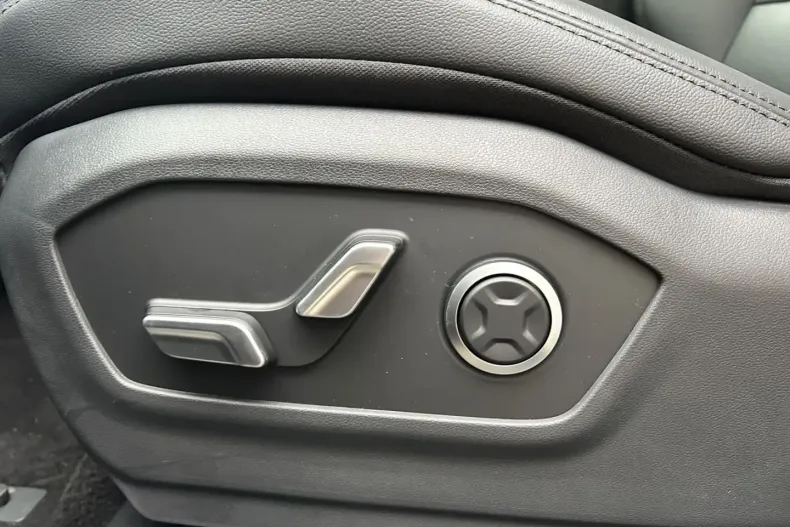 Hyundai SANTA FE din 2025 cu 13.000 km - oferta HYU170244 - foto 16