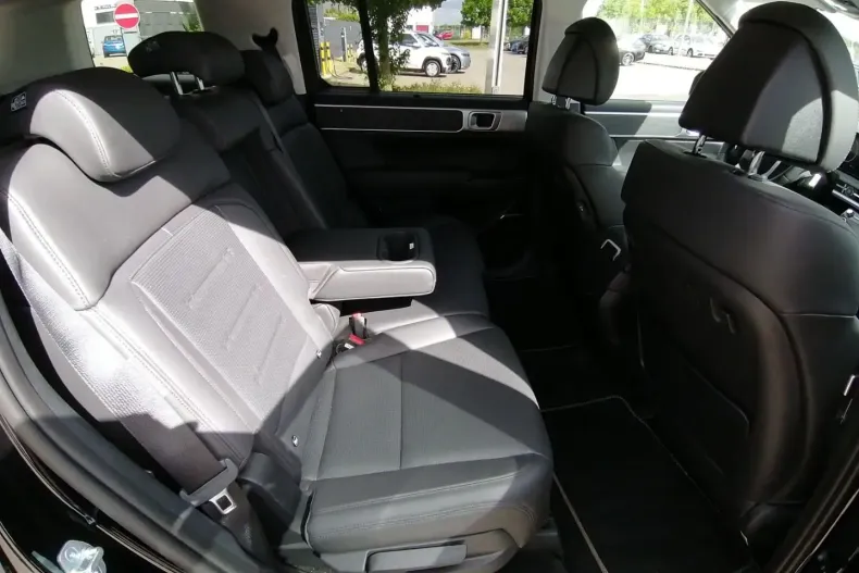 Hyundai SANTA FE din 2025 cu 10.356 km - oferta HYU170246 - foto 10