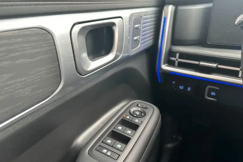 Hyundai SANTA FE din 2025 cu 24.000 km - oferta HYU170249 - foto 7