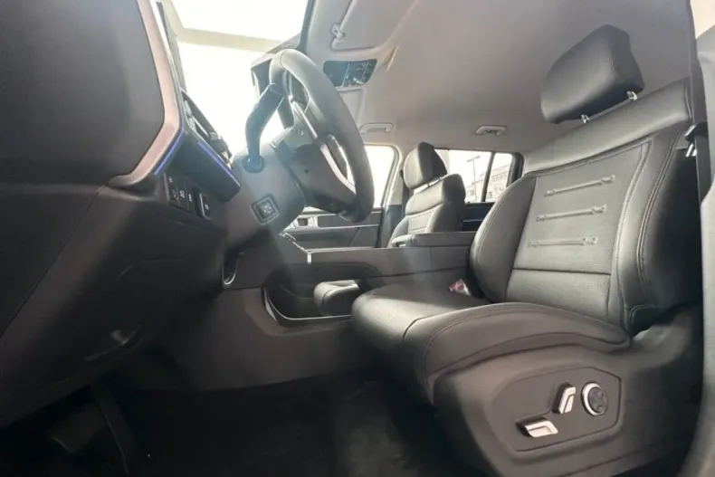 Hyundai SANTA FE din 2025 cu 24.000 km - oferta HYU170249 - foto 8