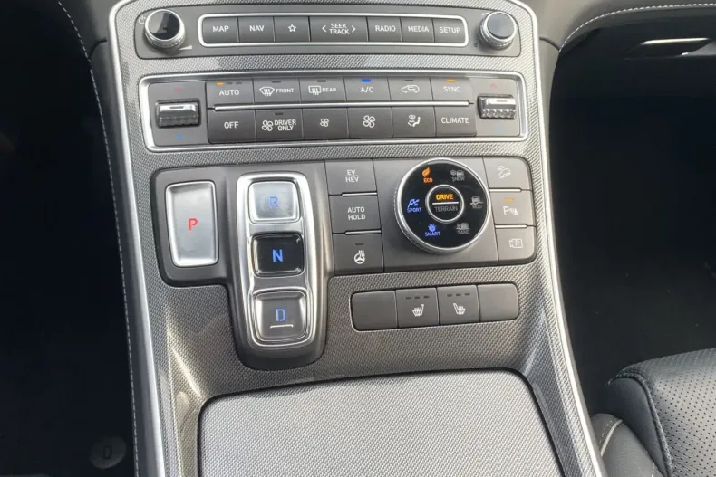 Hyundai SANTA FE din 2023 cu 18.927 km - oferta HYU170252 - foto 13