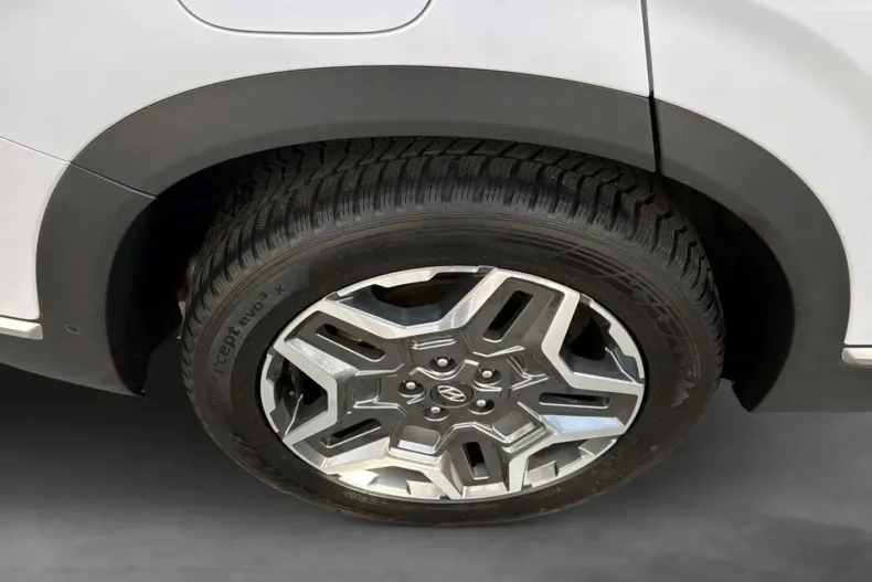 Hyundai SANTA FE din 2023 cu 39.400 km - oferta HYU170254 - foto 19