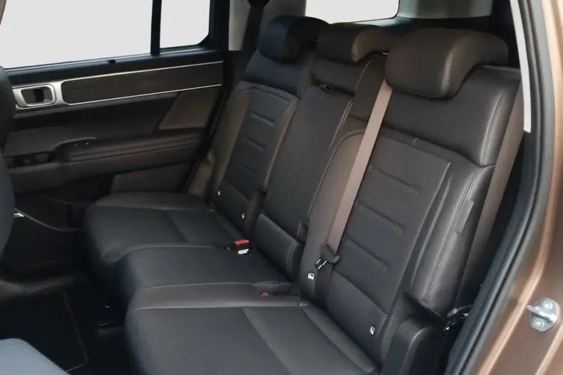 Hyundai SANTA FE din 2025 cu 13.443 km - oferta HYU170256 - foto 6