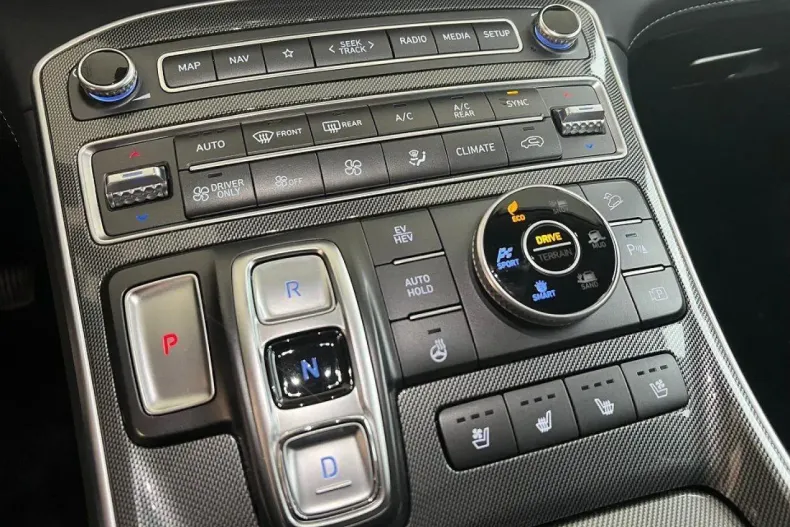 Hyundai SANTA FE din 2022 cu 66.840 km - oferta HYU170258 - foto 18