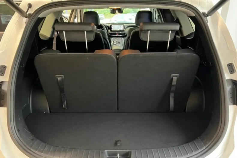 Hyundai SANTA FE din 2022 cu 66.840 km - oferta HYU170258 - foto 27