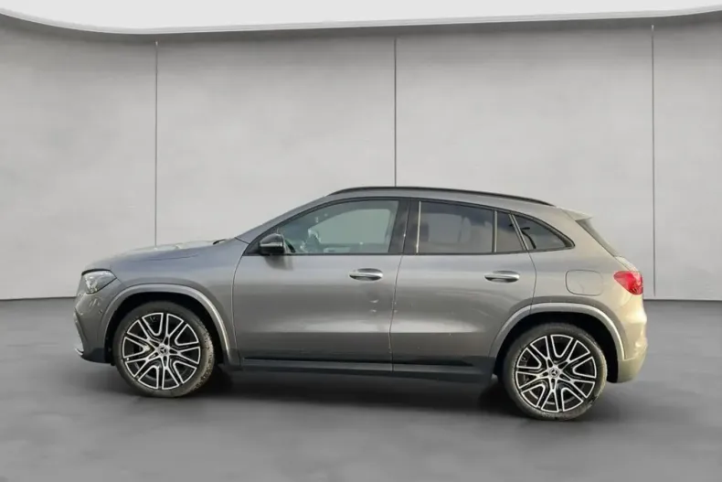 Mercedes-Benz GLA 180 din 2025 cu 3.585 km - oferta MER170259 - foto 2