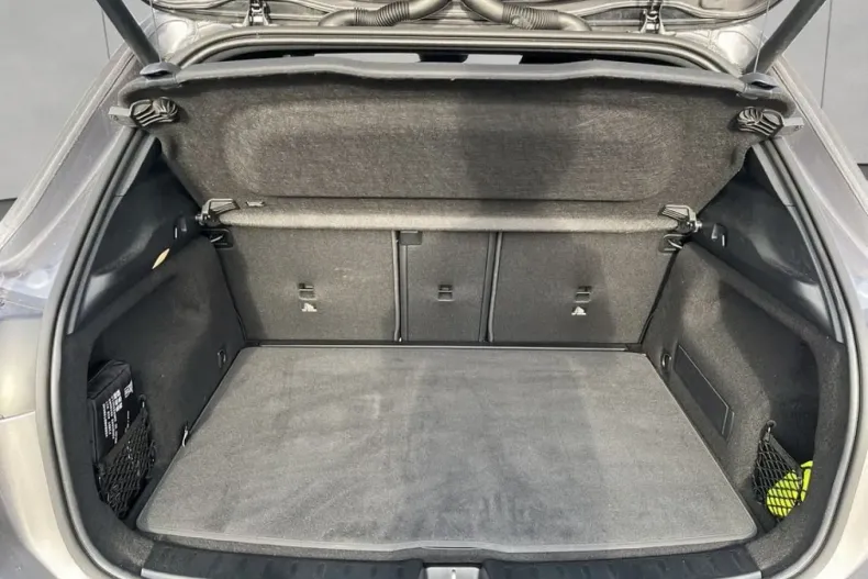 Mercedes-Benz GLA 180 din 2025 cu 3.585 km - oferta MER170259 - foto 5